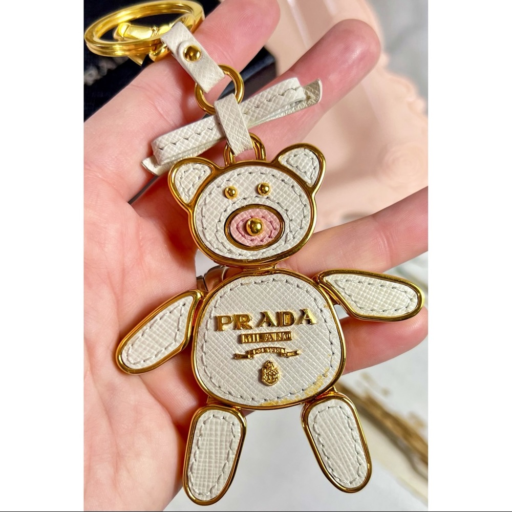 |SOLD| Prada Rare Saffiano Leather White & Pink Bear Trick Bag Charm - Picture 3 of 11